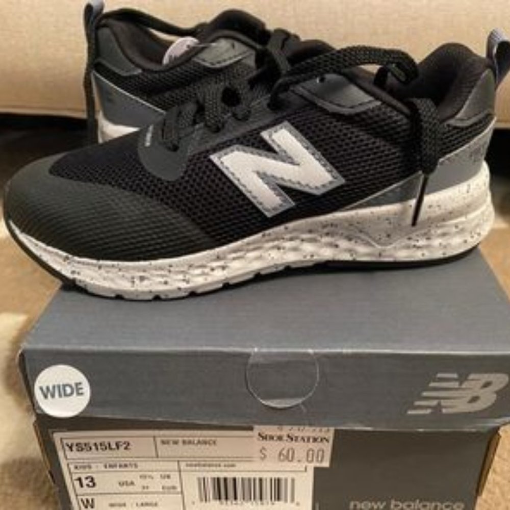 New Balance Boys Sz 13W